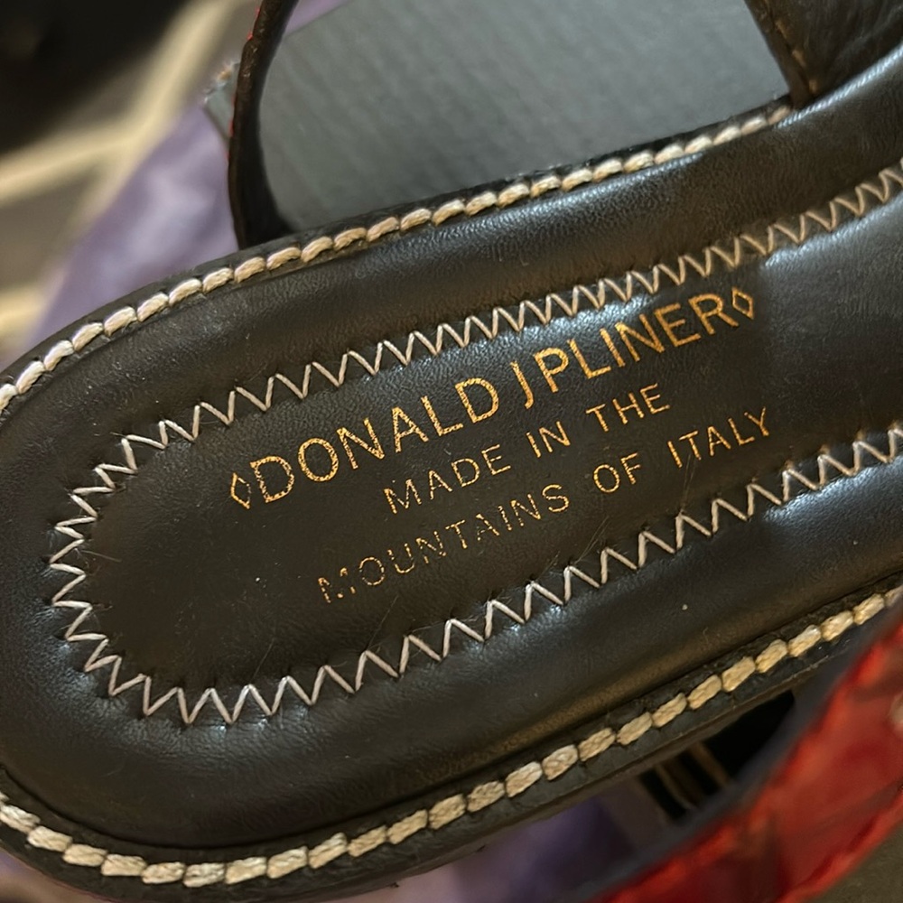 Donald J Pliner sandals